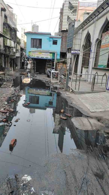 Abul Fazal mosque waterlogging